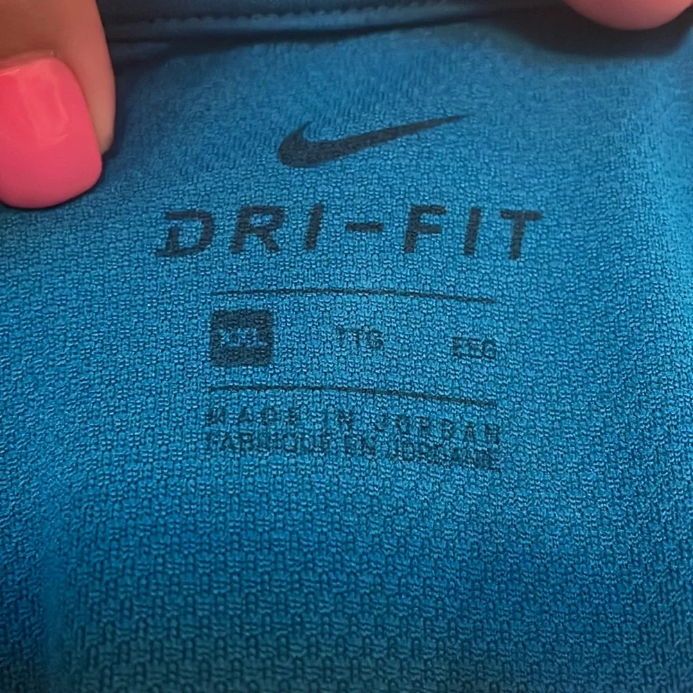 NWT Nike Breathe Training Standard Fit Tee Size XXL